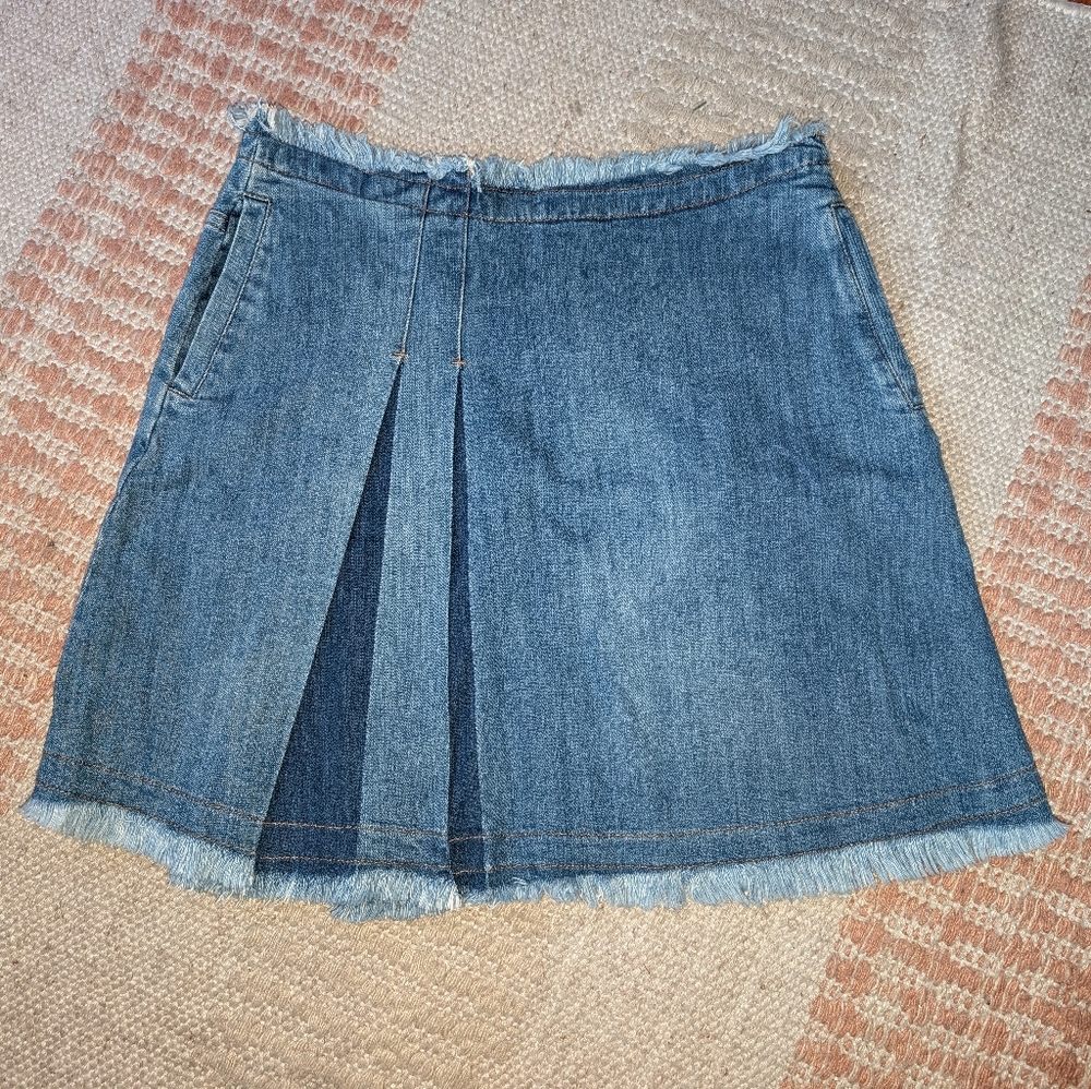 See By Chloe Jean Mini Skirt 27 4 Side Pleat Raw Edge Denim Blue Short A-Line